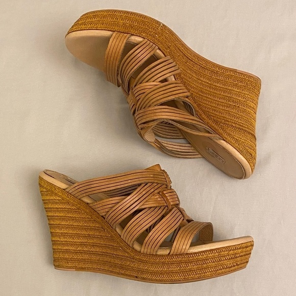 UGG Melinda Strappy Platform Sandals Slip On Wedges Tan Leather Size 11 - Picture 2 of 13